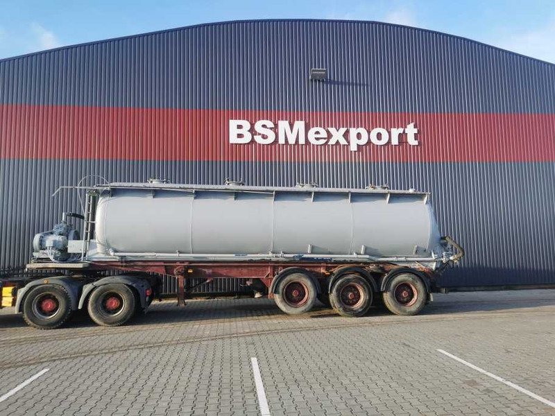 THOMPSON CARMICHAEL TT3521 cement tank trailer - Semi-remorque citerne: photos 2 THOMPSON CARMICHAEL TT3521 cement tank trailer - Semi-remorque citerne: photos 2