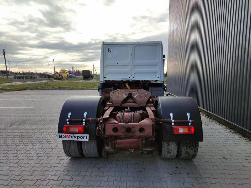 Renault R340 truck tractor - Tracteur routier: photos 5 Renault R340 truck tractor - Tracteur routier: photos 5