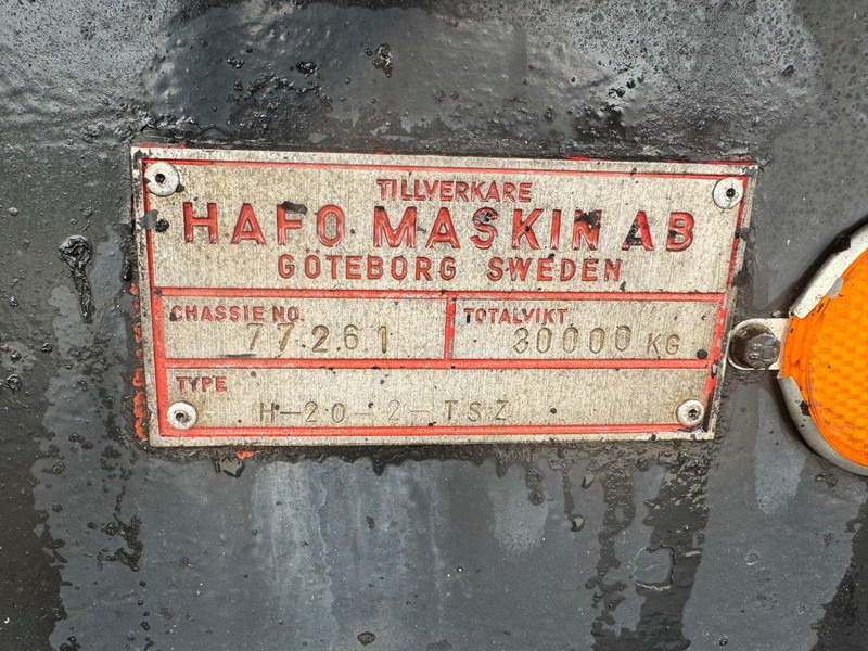 Camion citerne pour transport de carburant Volvo N12 + bitum spreader semitrailer: photos 10 Camion citerne pour transport de carburant Volvo N12 + bitum spreader semitrailer: photos 10