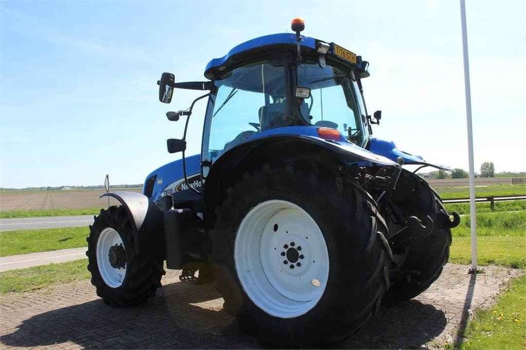 New Holland TSA135A - Tracteur agricole: photos 4 New Holland TSA135A - Tracteur agricole: photos 4