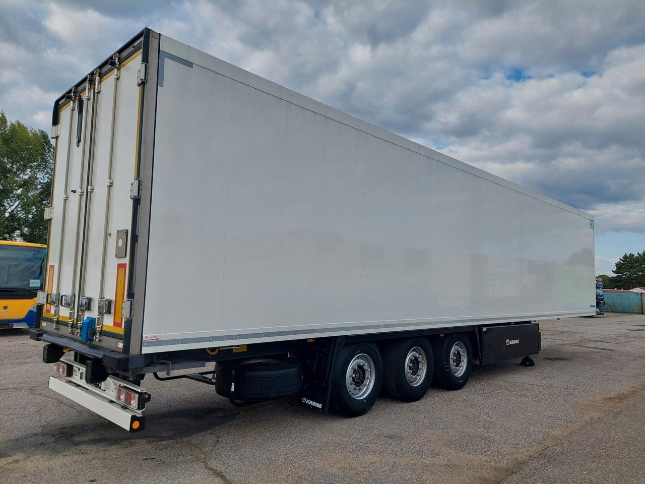 Krone SD Thermo King SLXi 300 - Semi-remorque frigorifique: photos 4 Krone SD Thermo King SLXi 300 - Semi-remorque frigorifique: photos 4