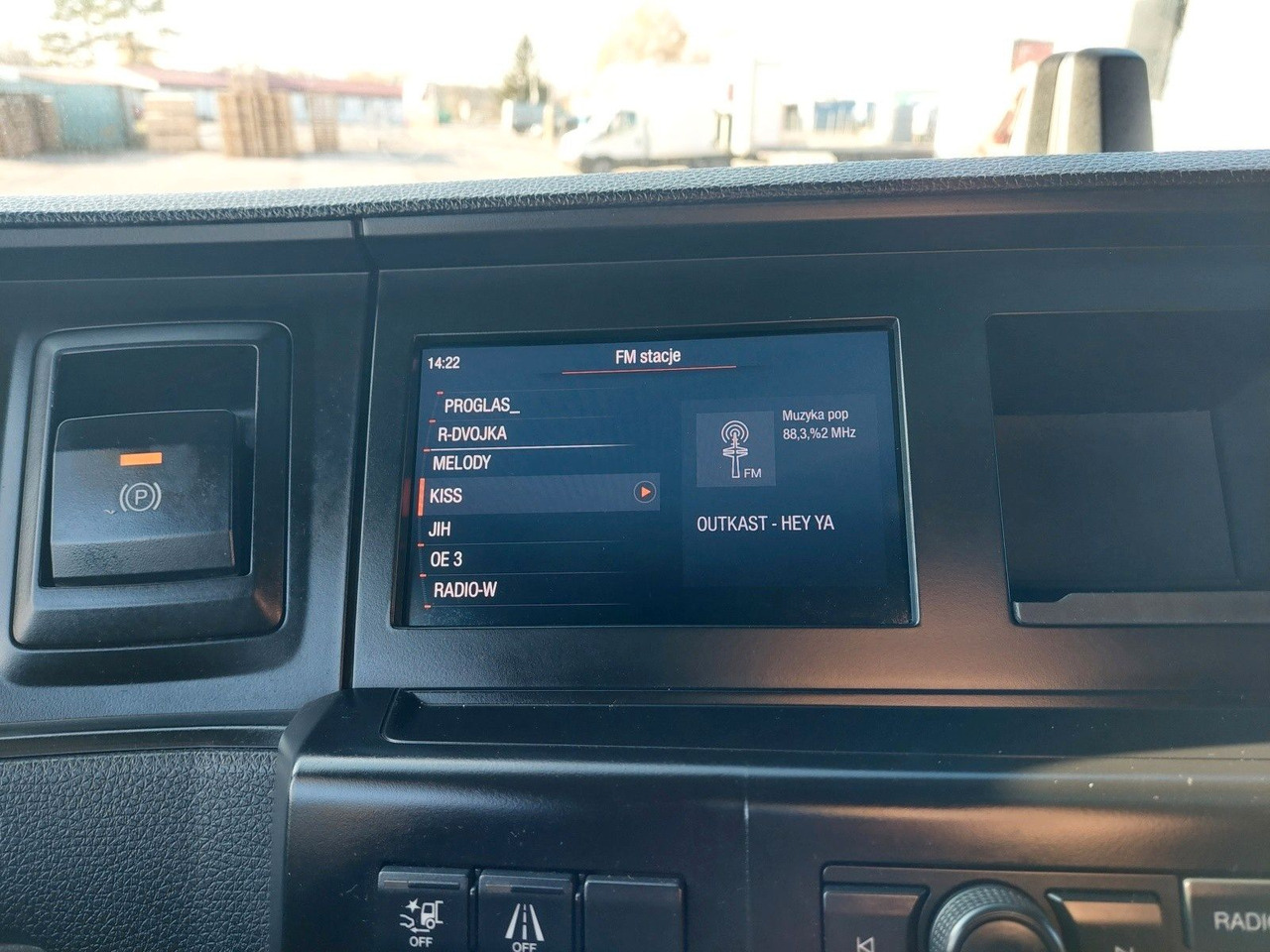 Camion à rideaux coulissants MAN TGX 18.470 LL + Gniotpol G-4080 120 m3 Durchbar: photos 29 Camion à rideaux coulissants MAN TGX 18.470 LL + Gniotpol G-4080 120 m3 Durchbar: photos 29