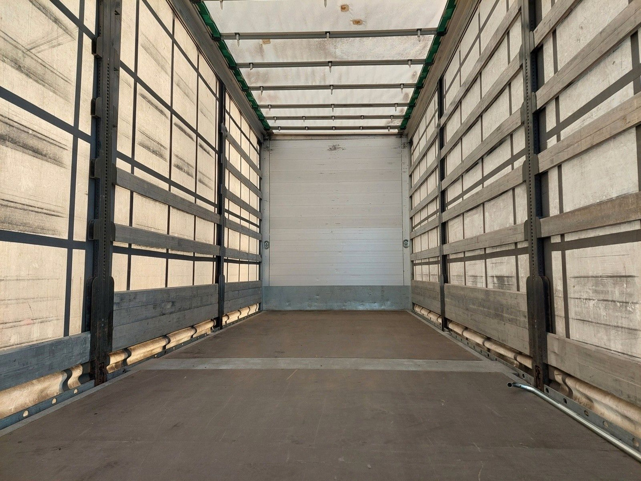 Camion à rideaux coulissants MAN TGX 18.470 LL + Gniotpol G-4080 120 m3 Durchbar: photos 10 Camion à rideaux coulissants MAN TGX 18.470 LL + Gniotpol G-4080 120 m3 Durchbar: photos 10