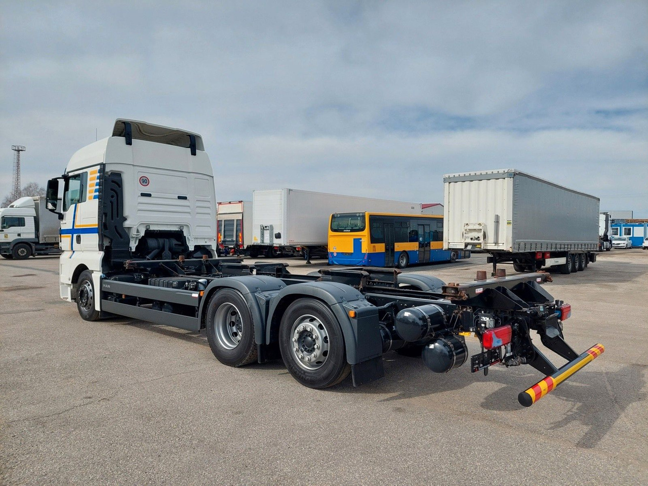 MAN TGX 26.460 LL 6x2/2 - Camion porte-conteneur/ Caisse mobile: photos 3 MAN TGX 26.460 LL 6x2/2 - Camion porte-conteneur/ Caisse mobile: photos 3