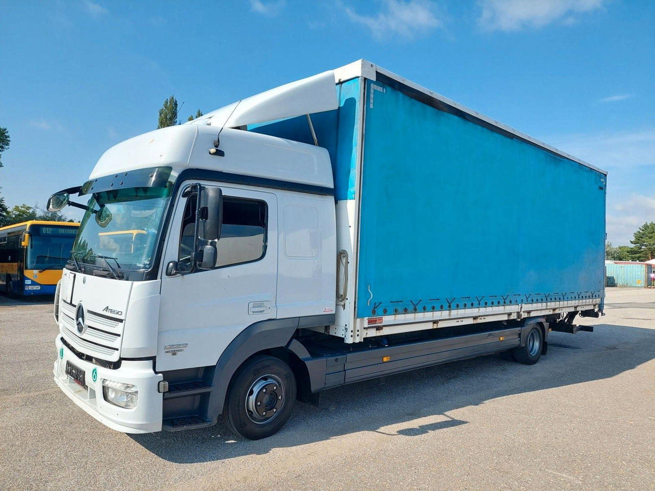 Mercedes-Benz Atego 1223 L/NR - Camion à rideaux coulissants: photos 1 Mercedes-Benz Atego 1223 L/NR - Camion à rideaux coulissants: photos 1