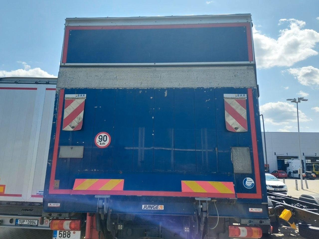 Mercedes-Benz Atego 1224L 4x2 LBW UNFALL!!! - Camion à rideaux coulissants: photos 4 Mercedes-Benz Atego 1224L 4x2 LBW UNFALL!!! - Camion à rideaux coulissants: photos 4