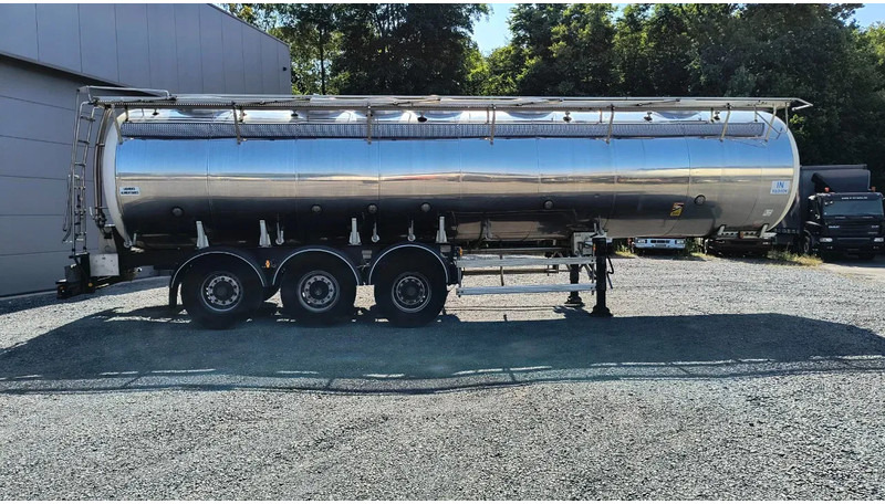 Magyar INSULATED INOX TANK 29000 L - 6 COMPARTIMENTS (!) - Semi-remorque citerne: photos 3 Magyar INSULATED INOX TANK 29000 L - 6 COMPARTIMENTS (!) - Semi-remorque citerne: photos 3