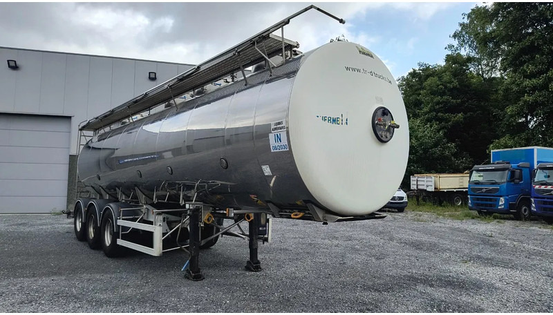 Magyar INSULATED INOX TANK 30500L - 4 COMPARTIMENTS - Semi-remorque citerne: photos 3 Magyar INSULATED INOX TANK 30500L - 4 COMPARTIMENTS - Semi-remorque citerne: photos 3