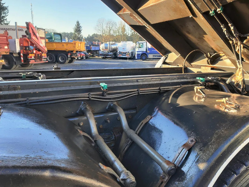 Camion benne Mercedes-Benz Actros 3236 8X4 - 2 SIDE TIPPER/BI-BENNE: photos 13 Camion benne Mercedes-Benz Actros 3236 8X4 - 2 SIDE TIPPER/BI-BENNE: photos 13