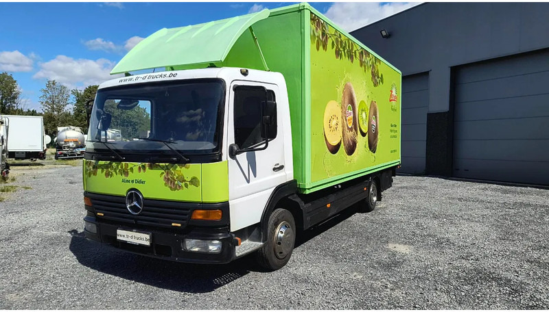 Mercedes-Benz Atego 815 - Camion fourgon: photos 2 Mercedes-Benz Atego 815 - Camion fourgon: photos 2