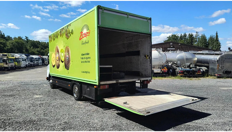Mercedes-Benz Atego 815 - Camion fourgon: photos 5 Mercedes-Benz Atego 815 - Camion fourgon: photos 5