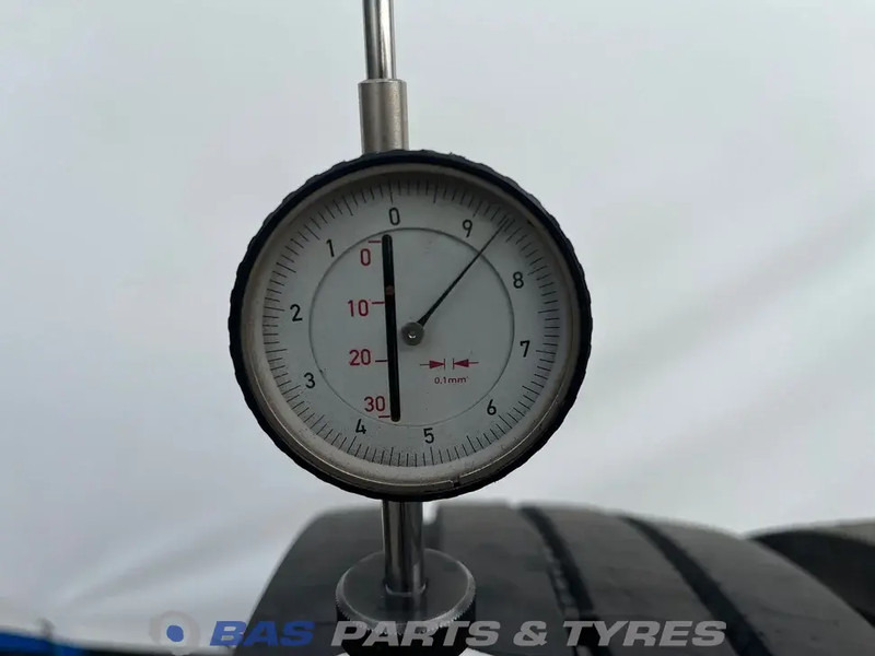 Bridgestone Bridgestone 205/75R17.5 Duravis R-Steer002 124/122 M M+S 3PMSF gebruikte set - Pneu pour Camion: photos 3 Bridgestone Bridgestone 205/75R17.5 Duravis R-Steer002 124/122 M M+S 3PMSF gebruikte set - Pneu pour Camion: photos 3