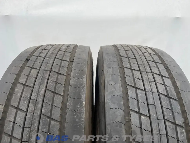 Bridgestone Bridgestone 315/70R22.5 DURAVIS R-STEER002 156/154 M M+S 3PMSF gebruikte set - Pneu pour Camion: photos 2 Bridgestone Bridgestone 315/70R22.5 DURAVIS R-STEER002 156/154 M M+S 3PMSF gebruikte set - Pneu pour Camion: photos 2