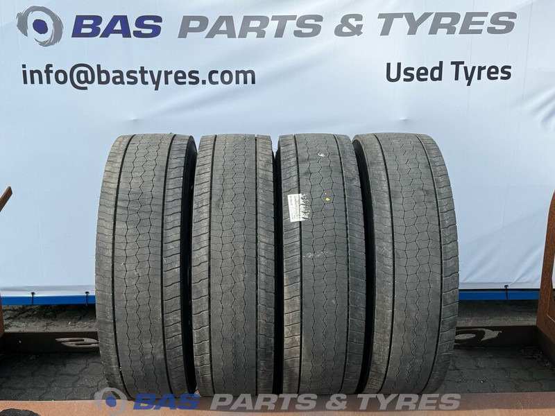 Bridgestone Bridgestone 315/70R22.5 Ecopia Drive Enliten 154/150 M+S 3PMSF gebruikte set - Pneu pour Camion: photos 1 Bridgestone Bridgestone 315/70R22.5 Ecopia Drive Enliten 154/150 M+S 3PMSF gebruikte set - Pneu pour Camion: photos 1
