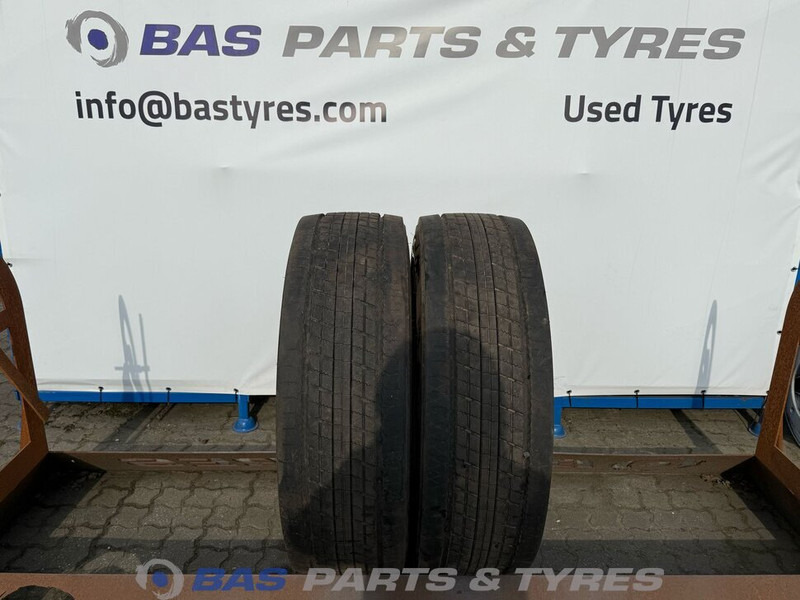 Bridgestone - Pneu pour Camion: photos 1 Bridgestone - Pneu pour Camion: photos 1
