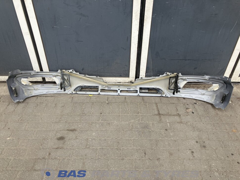 DAF Bumper DAF 1933253 - Carrosserie et extérieur pour Camion: photos 5 DAF Bumper DAF 1933253 - Carrosserie et extérieur pour Camion: photos 5