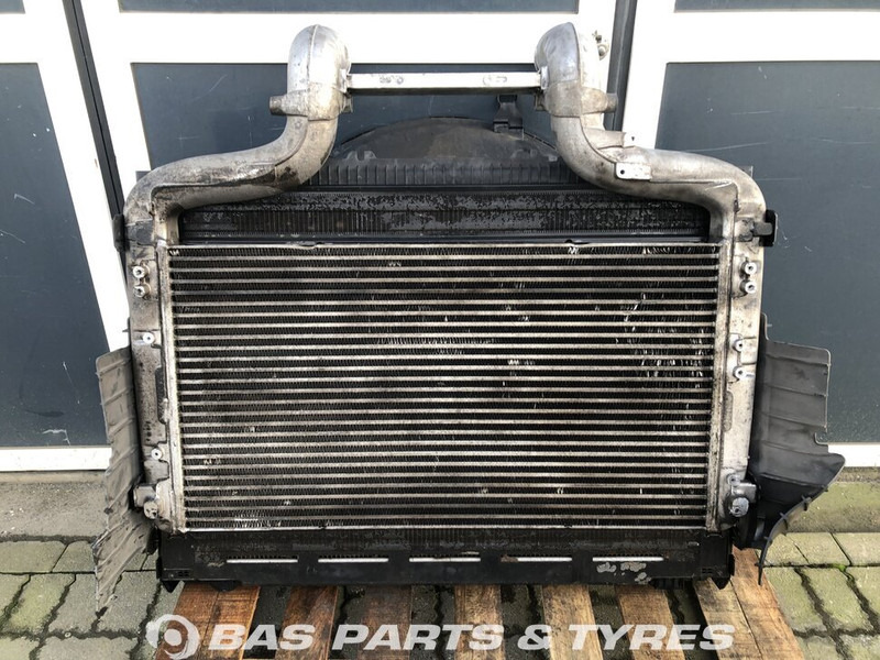 DAF CF Euro 6 Koelerpakket DAF MX11 291 H1 1940148 - Radiateur pour Camion: photos 2 DAF CF Euro 6 Koelerpakket DAF MX11 291 H1 1940148 - Radiateur pour Camion: photos 2