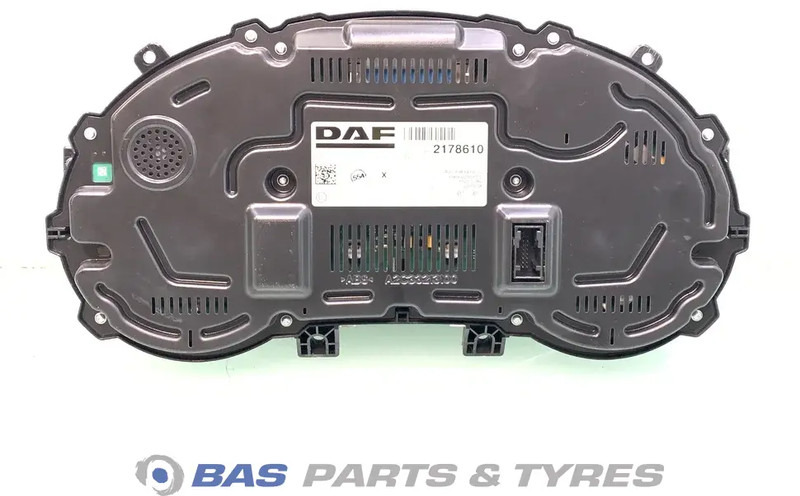 DAF CF Euro 6 - Panel de instrumentos pour Camion: photos 2 DAF CF Euro 6 - Panel de instrumentos pour Camion: photos 2