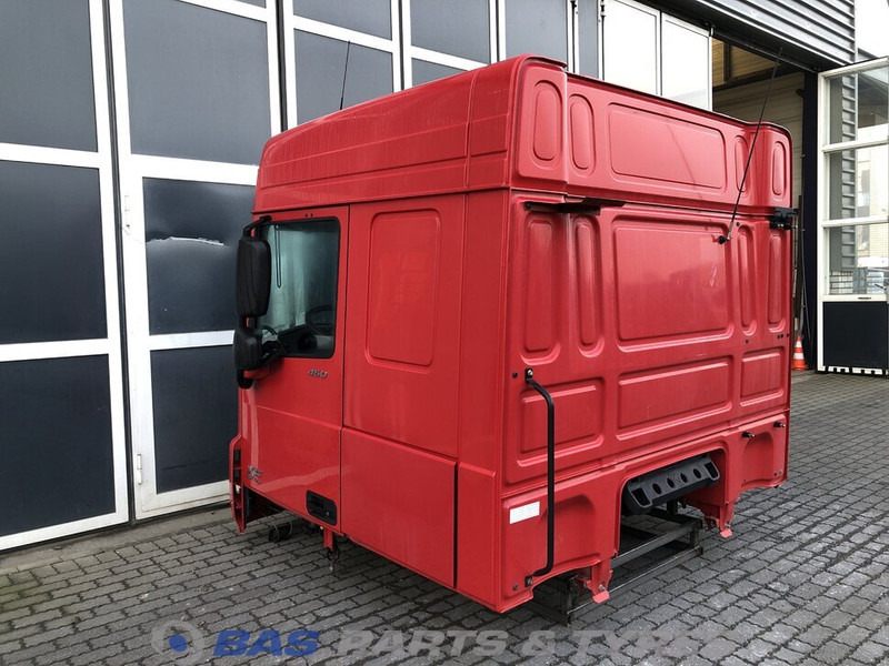 DAF XF106 DAF Space Cab L2H2 1698099 - Cabine et intérieur pour Camion: photos 4 DAF XF106 DAF Space Cab L2H2 1698099 - Cabine et intérieur pour Camion: photos 4