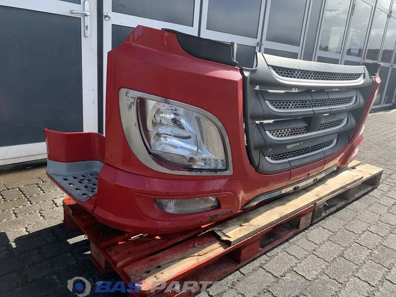 DAF XF106 - Pare-chocs pour Camion: photos 3 DAF XF106 - Pare-chocs pour Camion: photos 3