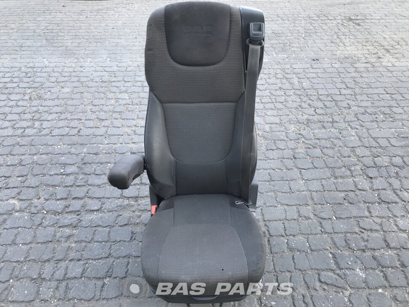 DAF XF106 - Siège pour Camion: photos 1 DAF XF106 - Siège pour Camion: photos 1