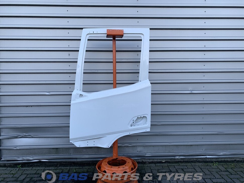 DAF XG Portier Links DAF 2197011 - Portière et pièces pour Camion: photos 1 DAF XG Portier Links DAF 2197011 - Portière et pièces pour Camion: photos 1
