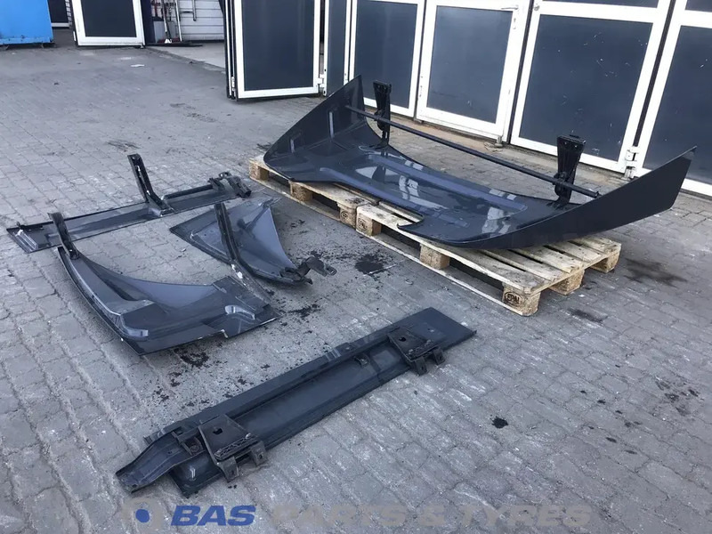 Mercedes-Benz Antos MP4 Spoilerset Mercedes ClassicSpace M-cab L1EH1 A 960 790 27 44 - Aérodynamique/ Spoilers pour Camion: photos 5 Mercedes-Benz Antos MP4 Spoilerset Mercedes ClassicSpace M-cab L1EH1 A 960 790 27 44 - Aérodynamique/ Spoilers pour Camion: photos 5