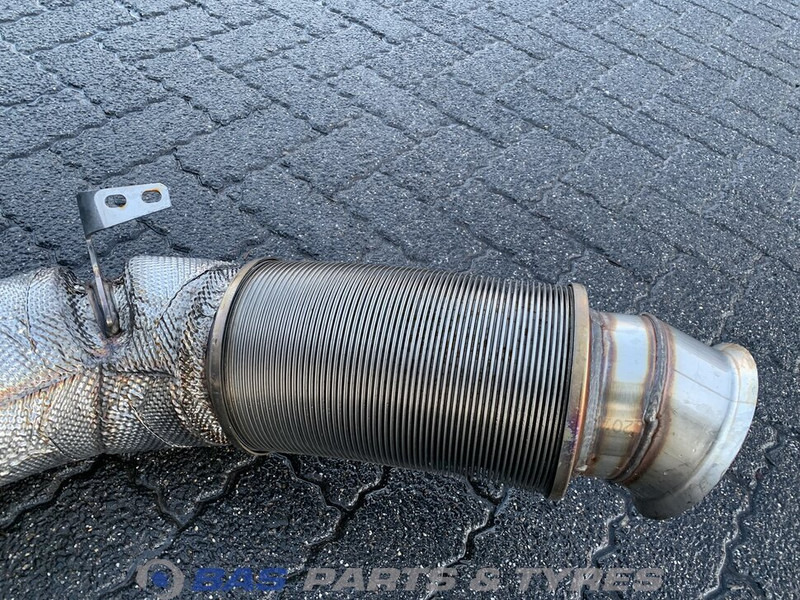 Mercedes-Benz Uitlaatpijp Mercedes A 663 490 28 10 - Tube d'echappement pour Camion: photos 5 Mercedes-Benz Uitlaatpijp Mercedes A 663 490 28 10 - Tube d'echappement pour Camion: photos 5