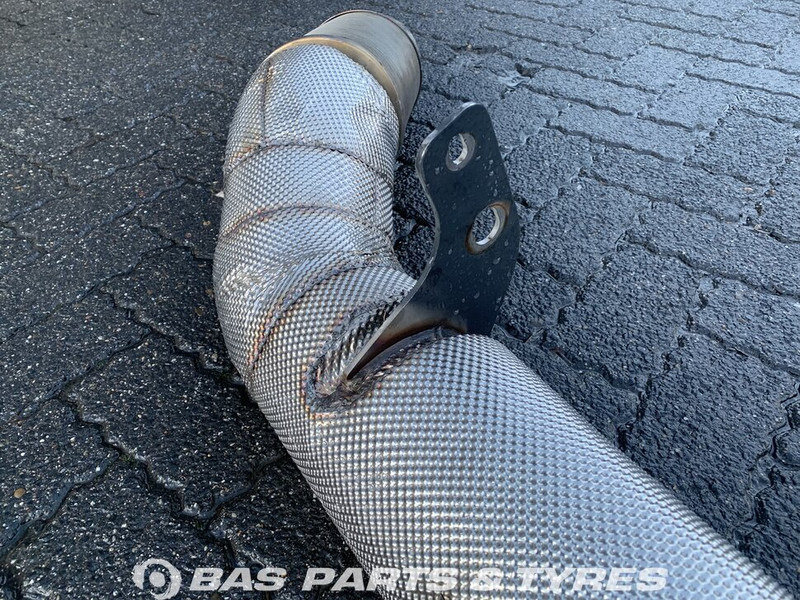 Mercedes-Benz Uitlaatpijp Mercedes A 663 490 28 10 - Tube d'echappement pour Camion: photos 3 Mercedes-Benz Uitlaatpijp Mercedes A 663 490 28 10 - Tube d'echappement pour Camion: photos 3