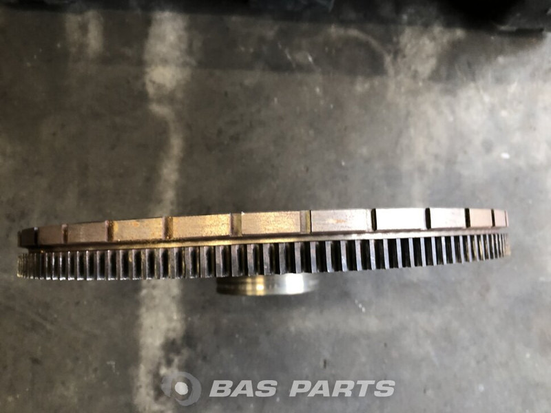 Mercedes-Benz Vliegwiel Mercedes A 541 030 01 05 - Volant moteur pour Camion: photos 2 Mercedes-Benz Vliegwiel Mercedes A 541 030 01 05 - Volant moteur pour Camion: photos 2