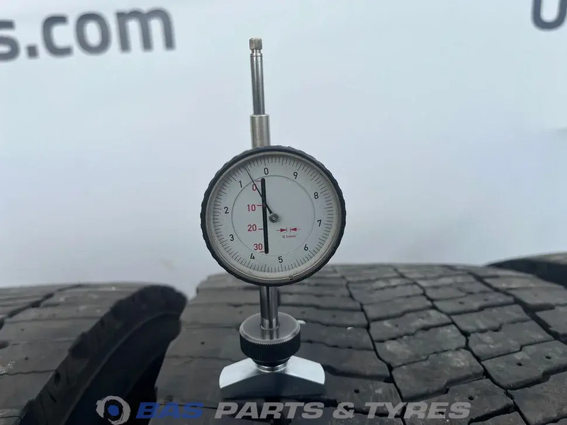 Michelin - Pneu pour Camion: photos 3 Michelin - Pneu pour Camion: photos 3