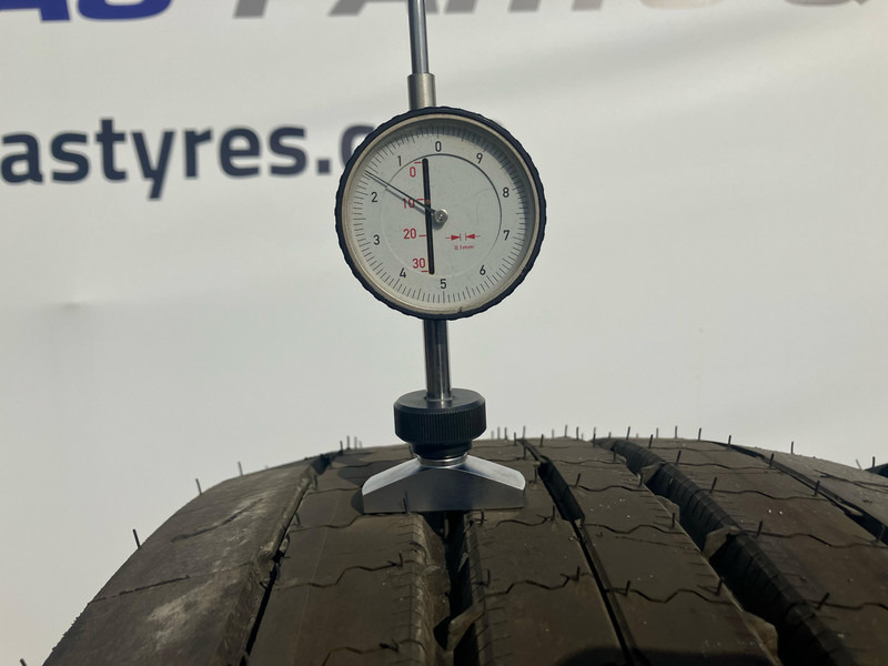 Michelin - Pneu pour Camion: photos 3 Michelin - Pneu pour Camion: photos 3