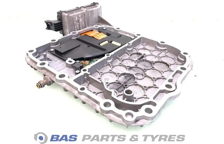 Renault D-Serie Versnellingsbakdeksel Renault 7424213321 - Boîte de vitesse pour Camion: photos 2 Renault D-Serie Versnellingsbakdeksel Renault 7424213321 - Boîte de vitesse pour Camion: photos 2