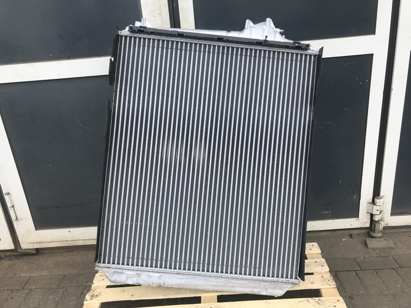 Renault - Intercooler pour Camion: photos 2 Renault - Intercooler pour Camion: photos 2