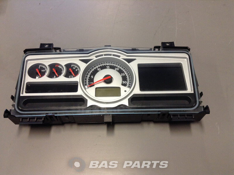 Renault - Panel de instrumentos pour Camion: photos 1 Renault - Panel de instrumentos pour Camion: photos 1