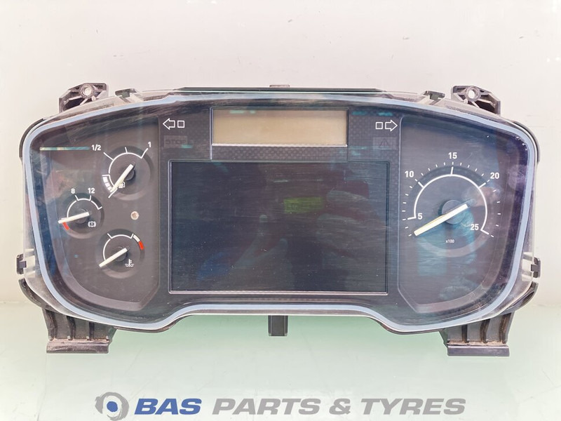 Renault T-Serie - Panel de instrumentos pour Camion: photos 1 Renault T-Serie - Panel de instrumentos pour Camion: photos 1