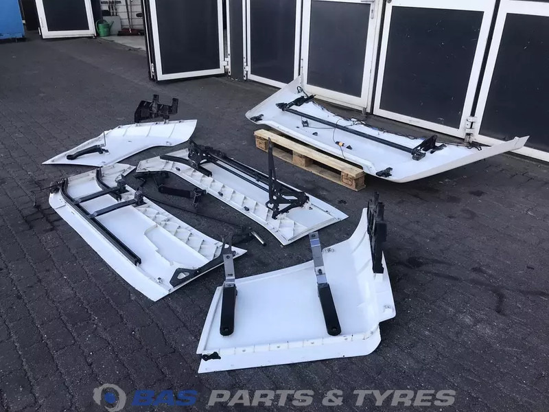 Scania G-Serie NextGen Spoilerset Scania CG-20 Highline L3H3 2390445 - Aérodynamique/ Spoilers pour Camion: photos 5 Scania G-Serie NextGen Spoilerset Scania CG-20 Highline L3H3 2390445 - Aérodynamique/ Spoilers pour Camion: photos 5