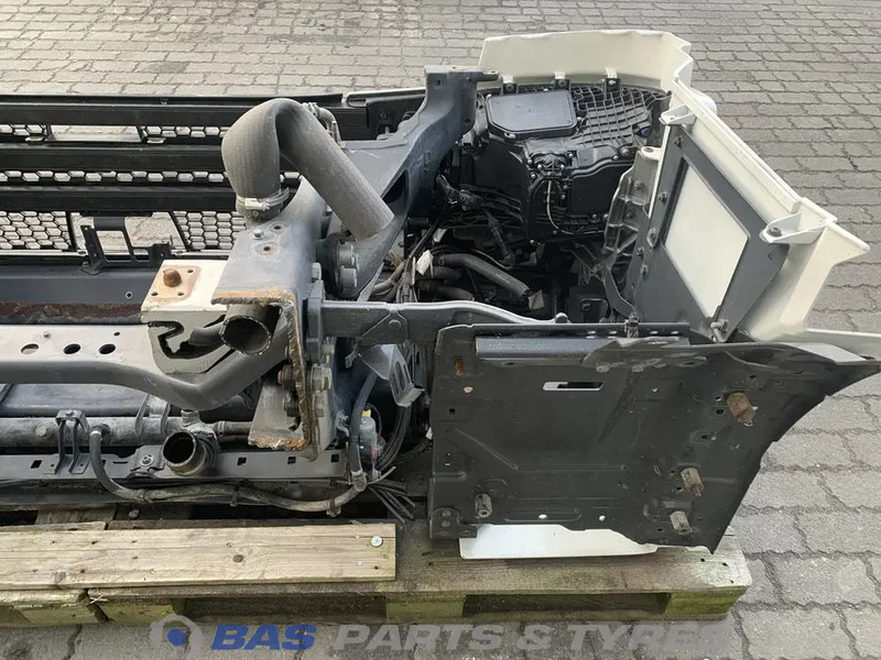 Scania R-Serie Bumper Scania 3082333 - Pare-chocs pour Camion: photos 5 Scania R-Serie Bumper Scania 3082333 - Pare-chocs pour Camion: photos 5