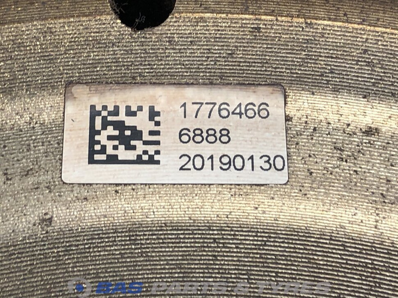 Scania Vliegwiel Scania 1776466 - Volant moteur pour Camion: photos 3 Scania Vliegwiel Scania 1776466 - Volant moteur pour Camion: photos 3