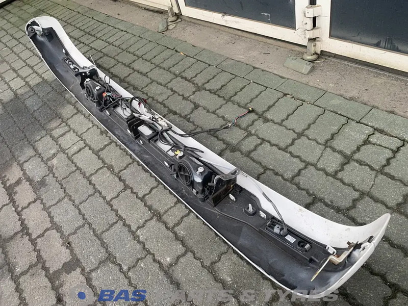 Scania Zonneklep Scania 2312092 - Pare-soleil pour Camion: photos 4 Scania Zonneklep Scania 2312092 - Pare-soleil pour Camion: photos 4