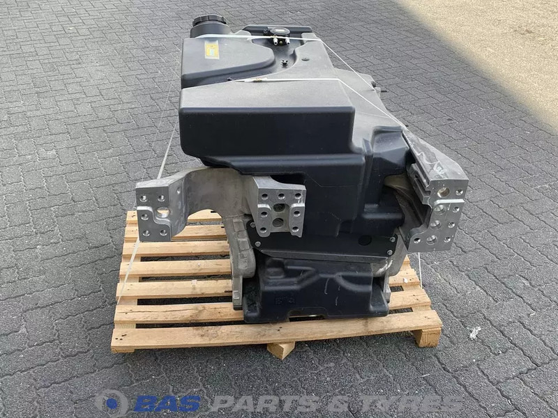 Volvo Brandstoftank Volvo 290 Liter 22951971 - Réservoir de carburant pour Camion: photos 4 Volvo Brandstoftank Volvo 290 Liter 22951971 - Réservoir de carburant pour Camion: photos 4