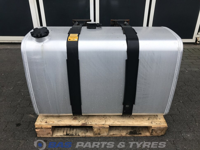 Volvo Brandstoftank Volvo 450 Liter G0000124 - Réservoir de carburant pour Camion: photos 1 Volvo Brandstoftank Volvo 450 Liter G0000124 - Réservoir de carburant pour Camion: photos 1