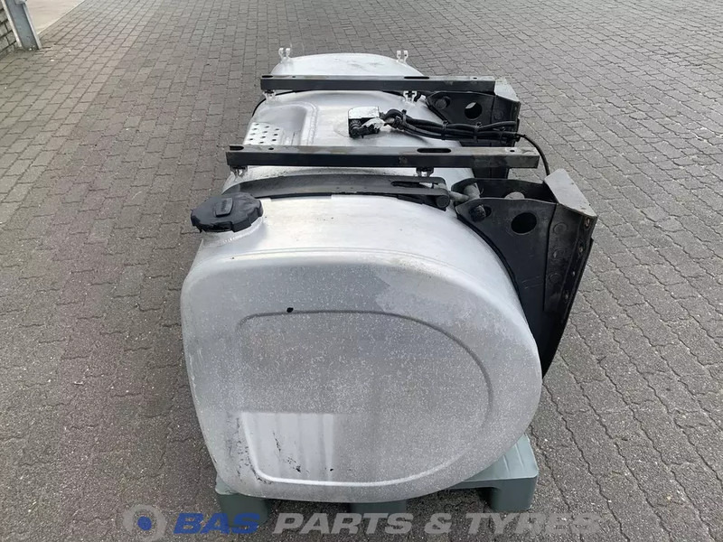 Volvo Brandstoftank Volvo 480 Liter G0000146 - Réservoir de carburant pour Camion: photos 2 Volvo Brandstoftank Volvo 480 Liter G0000146 - Réservoir de carburant pour Camion: photos 2