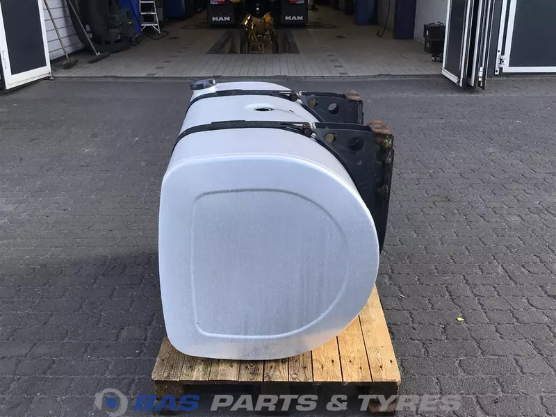 Volvo Brandstoftank Volvo 490 Liter G0000183 - Réservoir de carburant pour Camion: photos 2 Volvo Brandstoftank Volvo 490 Liter G0000183 - Réservoir de carburant pour Camion: photos 2