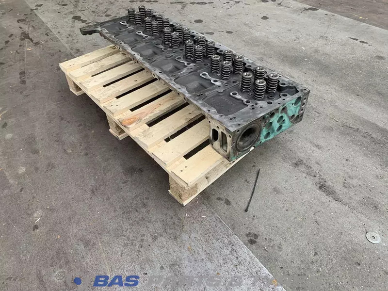 Volvo Cilinderkop Volvo D13K 540 22467253 - Bloc-cylindres pour Camion: photos 4 Volvo Cilinderkop Volvo D13K 540 22467253 - Bloc-cylindres pour Camion: photos 4