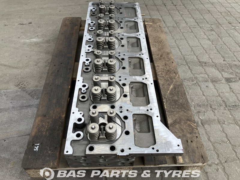 Volvo Cilinderkop Volvo D16 20853649 - Bloc-cylindres pour Camion: photos 2 Volvo Cilinderkop Volvo D16 20853649 - Bloc-cylindres pour Camion: photos 2