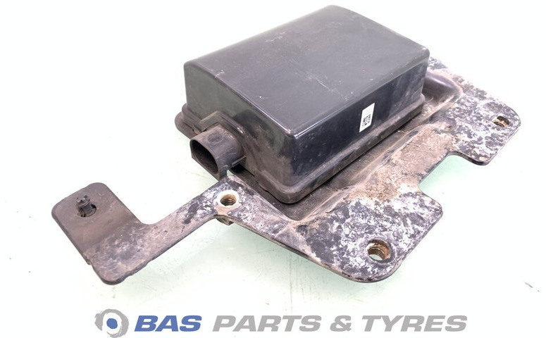 Volvo FH4 Regeleenheid Botswaarschuwing Volvo 21719200 - Lumière/ Éclairage pour Camion: photos 1 Volvo FH4 Regeleenheid Botswaarschuwing Volvo 21719200 - Lumière/ Éclairage pour Camion: photos 1