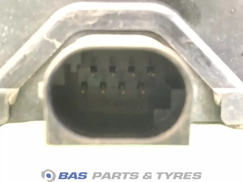 Volvo FH4 Regeleenheid Botswaarschuwing Volvo 21719200 - Lumière/ Éclairage pour Camion: photos 4 Volvo FH4 Regeleenheid Botswaarschuwing Volvo 21719200 - Lumière/ Éclairage pour Camion: photos 4