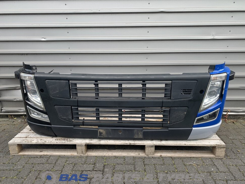 Volvo FM3 - Pare-chocs pour Camion: photos 1 Volvo FM3 - Pare-chocs pour Camion: photos 1