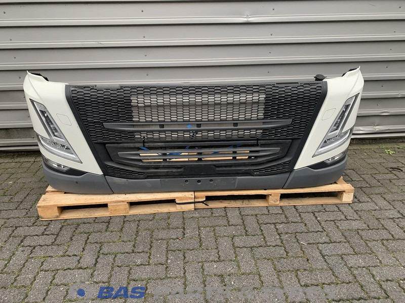 Volvo FM5 - Pare-chocs pour Camion: photos 1 Volvo FM5 - Pare-chocs pour Camion: photos 1